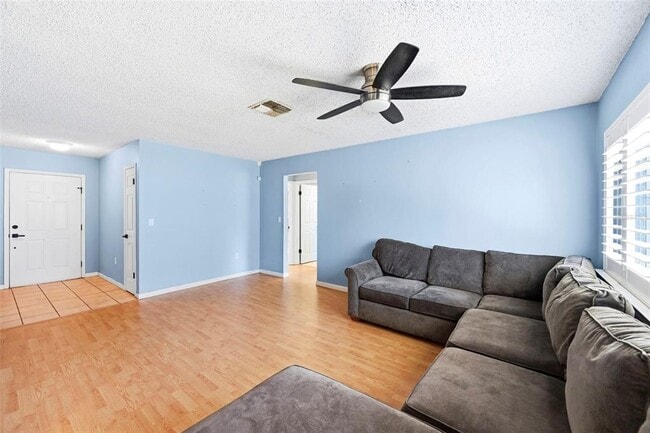 Photo - 4314 Pinefield Ave