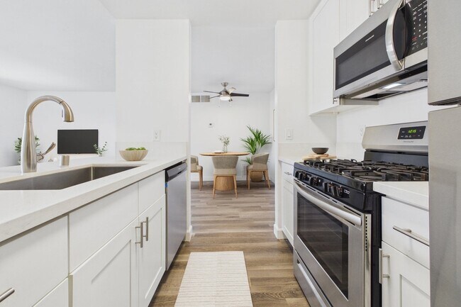 Valleywood Apartments