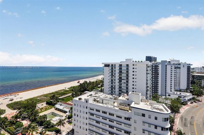 Photo - 2555 Collins Ave Unidad 1812