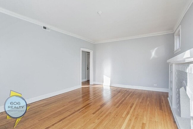 Photo - 1030 E Hyde Park Blvd