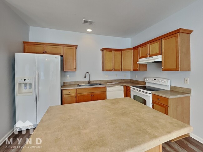 Photo - 1007 Riviera Dr