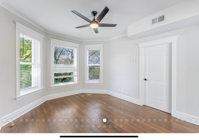 Photo - 6241 S Troy St