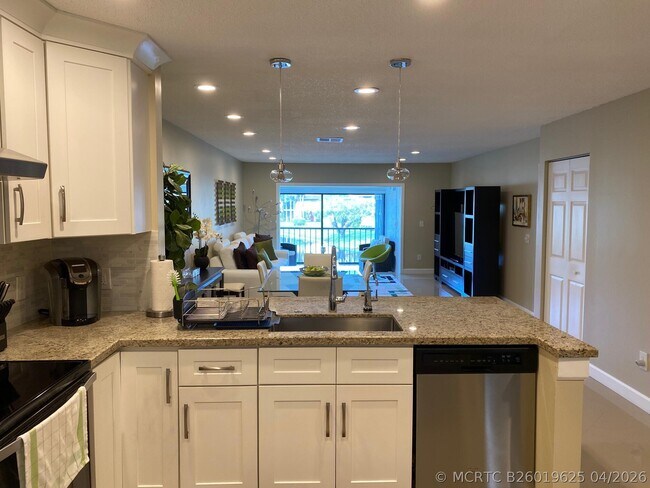 9285 Vista Del Lago Unidad 36f
