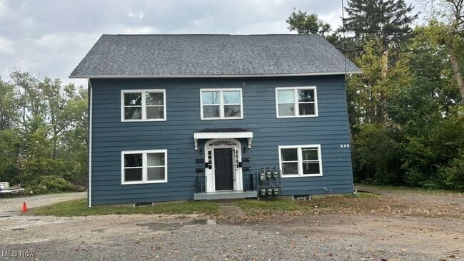 Building Photo - 889 Rombach Ave Rental