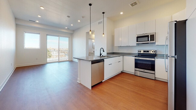 Style 3, 1BR/1BA, 680sf - The Mile