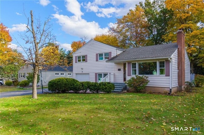Photo - 33 Sky View Dr