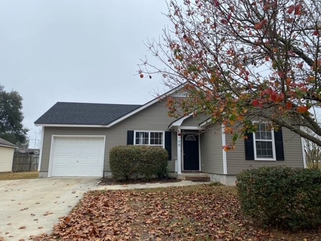 Building Photo - 3/2 HOME NEAR FREEDOM PARK.