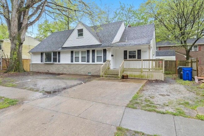 Photo - Spacious 5BR Home with Fenced Backyard in Norfolk