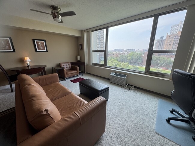 Photo - 3600 N Lake Shore Dr