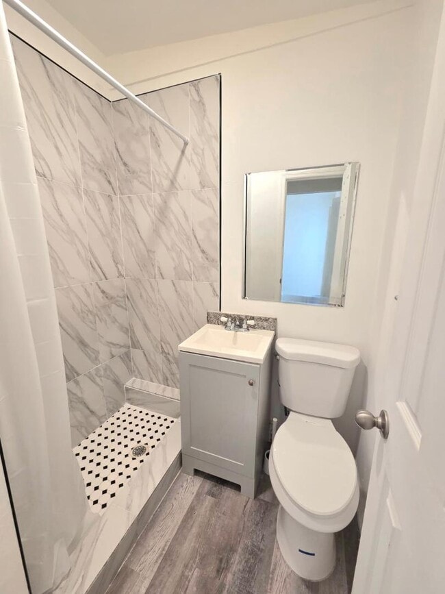 Photo - 2289 Dallas St