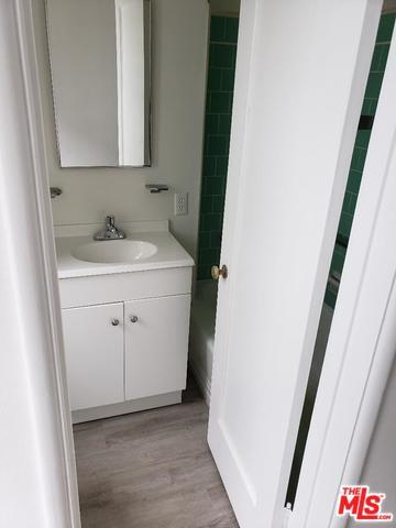 Photo - 14812 Sylvan St