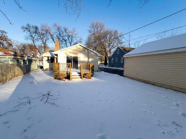 Photo - 973 Bidwell St