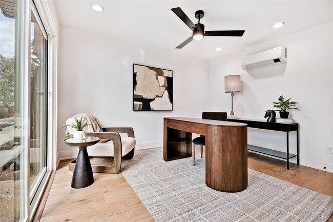 Photo - 214 NW 9th St