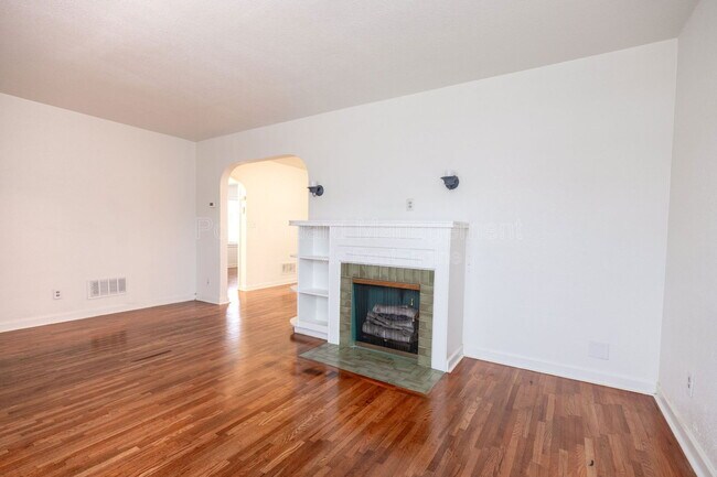 Photo - 619 N Glendale St