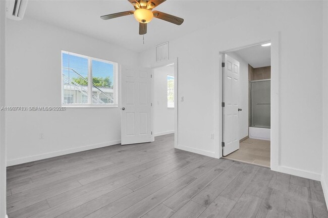 Photo - 600 NW 25th Ct Unit 1