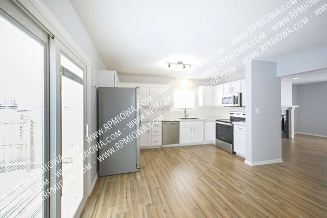 Photo - 4025 SE 25th St