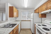 Una habitación 605 pies cuadrados