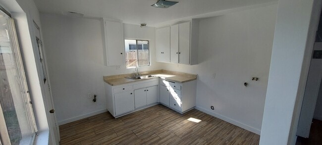 Photo - 230 S Azusa Ave