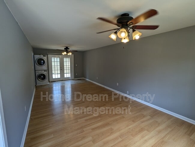 Photo - 11605 Rutherford Dr