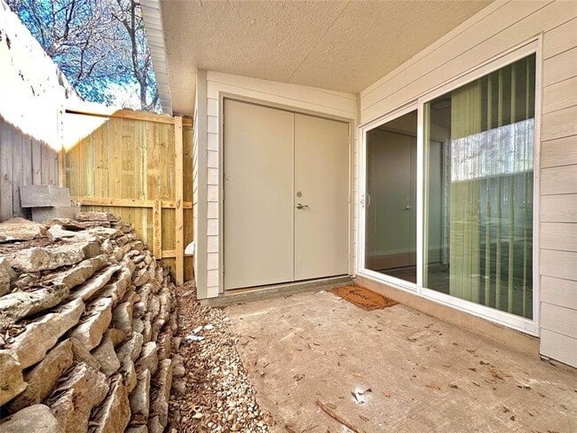 Photo - 1200 Banister Ln