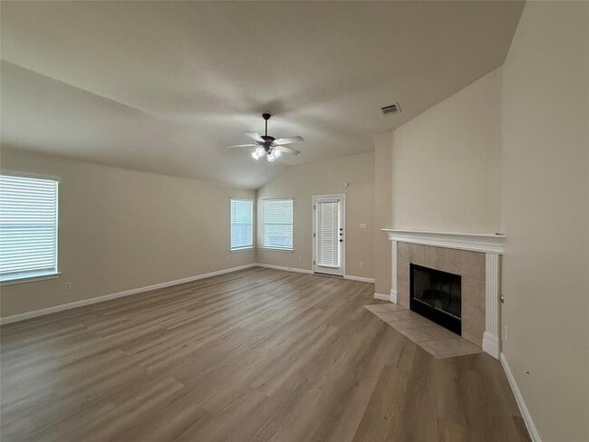 Photo - 125 Ashwood S