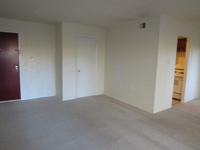 Photo - Leesburg 2 bedroom condo with balcony