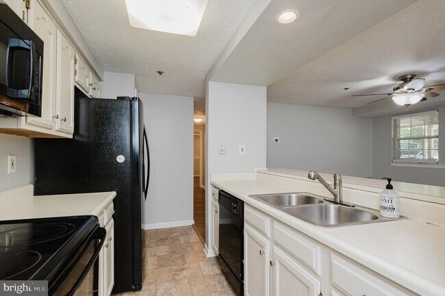 1006 Markham Ct Unidad 15