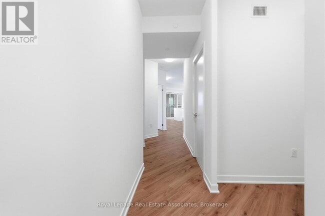 Photo - 395 Dundas St W Unité 416