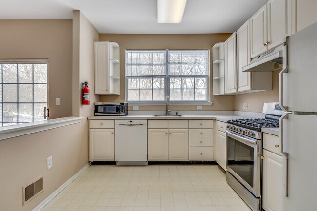 Photo - 12 Wildflower Ln