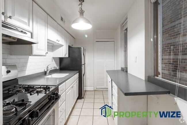 Building Photo - 726 S Wolfe St Rental
