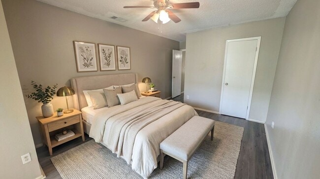 Photo - 1711 Burton Dr Unit B