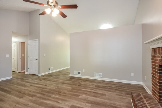 Photo - 580 Toonigh Rd