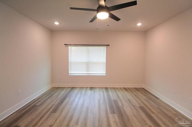 Photo - 3111 Silver Maple Dr