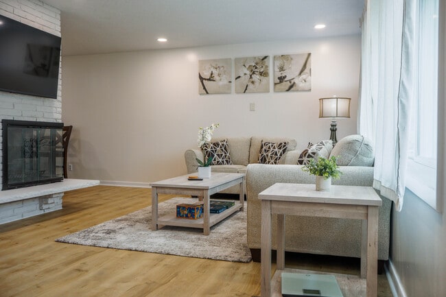 Photo - 1929 Summer St