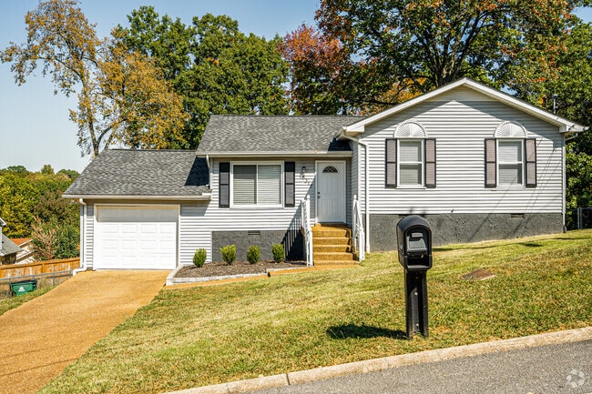 Building Photo - 5317 Ashlawn Dr Rental
