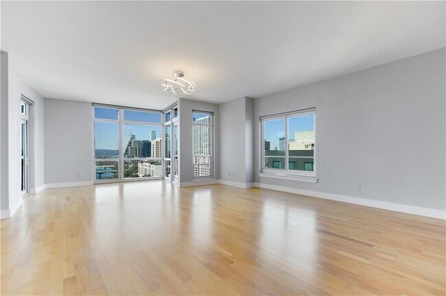Photo - 603 Davis St Unidad 1903 Rental