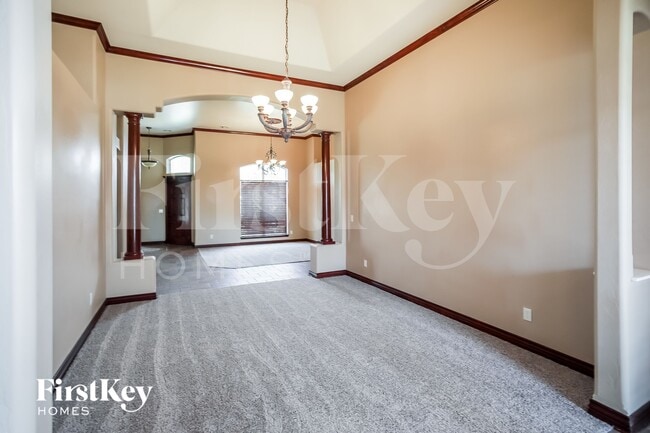 Photo - 17100 Holly Burn Cir
