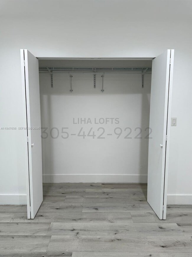 Photo - 1650 SW 3rd St Unit 4