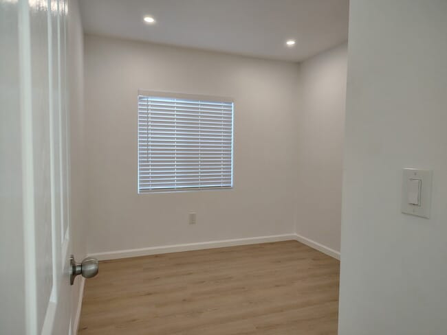 Photo - 1487 Hilltop Dr