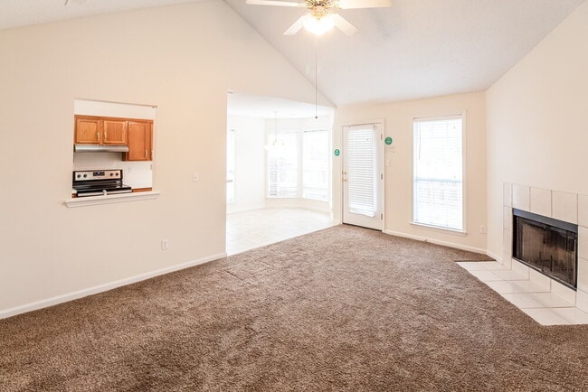 Photo - 3920 Paramount Cove