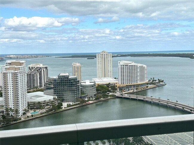 Photo - 500 Brickell Ave Unit 3302