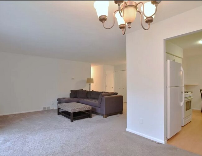 2112 Acacia Park Dr Condo Unit 312 Condo for Rent in Lyndhurst, OH