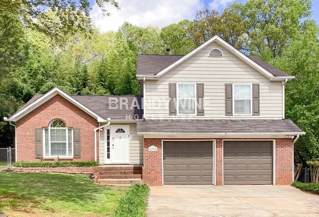 Building Photo - 4392 Westchester Ct