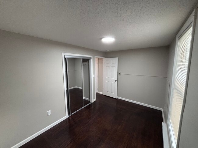 Bedroom 2 - 25 Boswell Ave Unit 2
