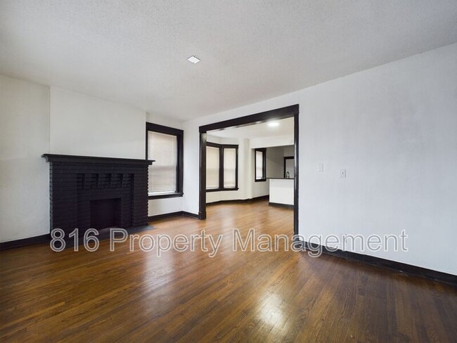 Photo - 1106 E 40th St Condo Unit 1