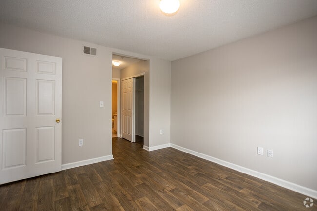 2BR,1BA - 933SF - Primary Bedroom