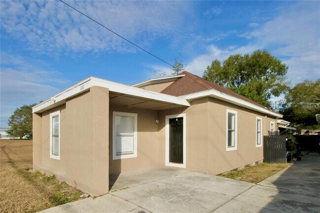 Photo - 610 Dundee Rd