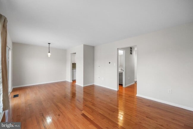 Photo - 2921 Lexington Ct