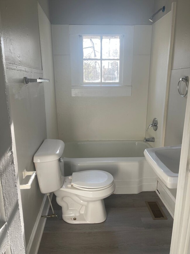 Photo - 108 Brainerd Ave