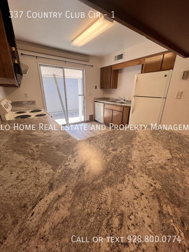 Photo - 337 Country Club Cir